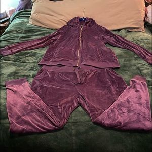 Never worn  White Mark Velour hoodie and jogger pants